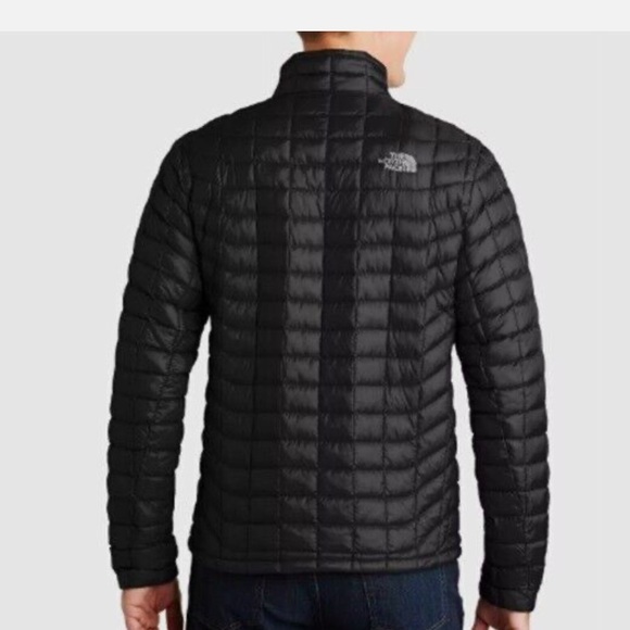 Men's The North Face Thermoball Trekker Lightweight Jacket Black Matte - Picture 2 of 7